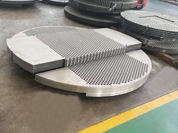 换热器管板深孔加工_特种材料钻孔加工-常州鸿春机械厂