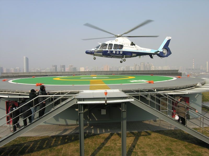 所建直升机停机坪主要用于医院、商务大楼、海上轮船等，为其提供设计、施工、安装服务一条龙