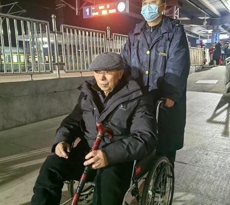 铁路网 - 铁路行业门户网站