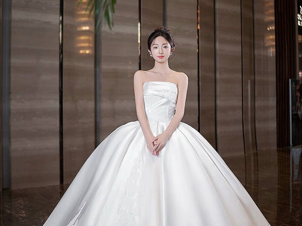 完美婚嫁网-婚纱摄影,婚礼策划,婚庆公司,婚宴酒店预订一站服务网站