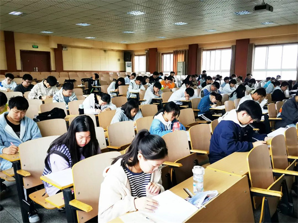 洛阳格致学校